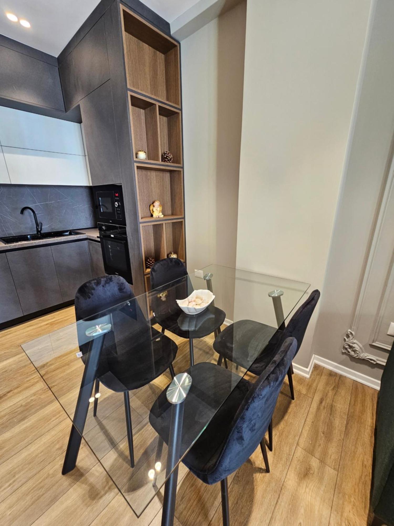 Kdk Apartment *