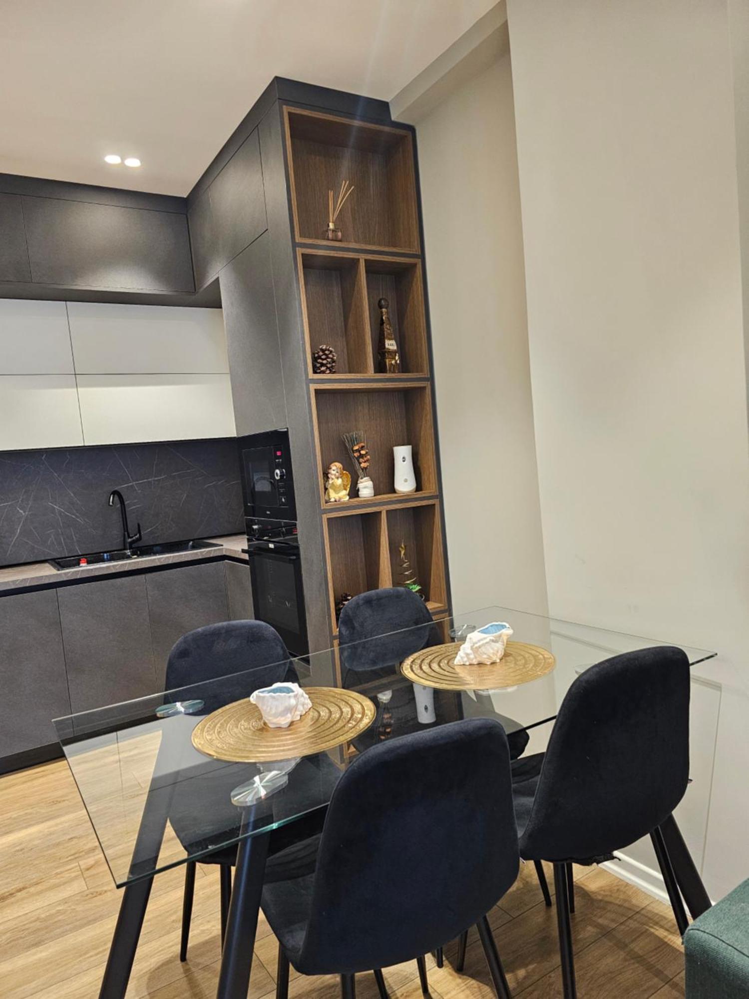 Kdk Apartment *